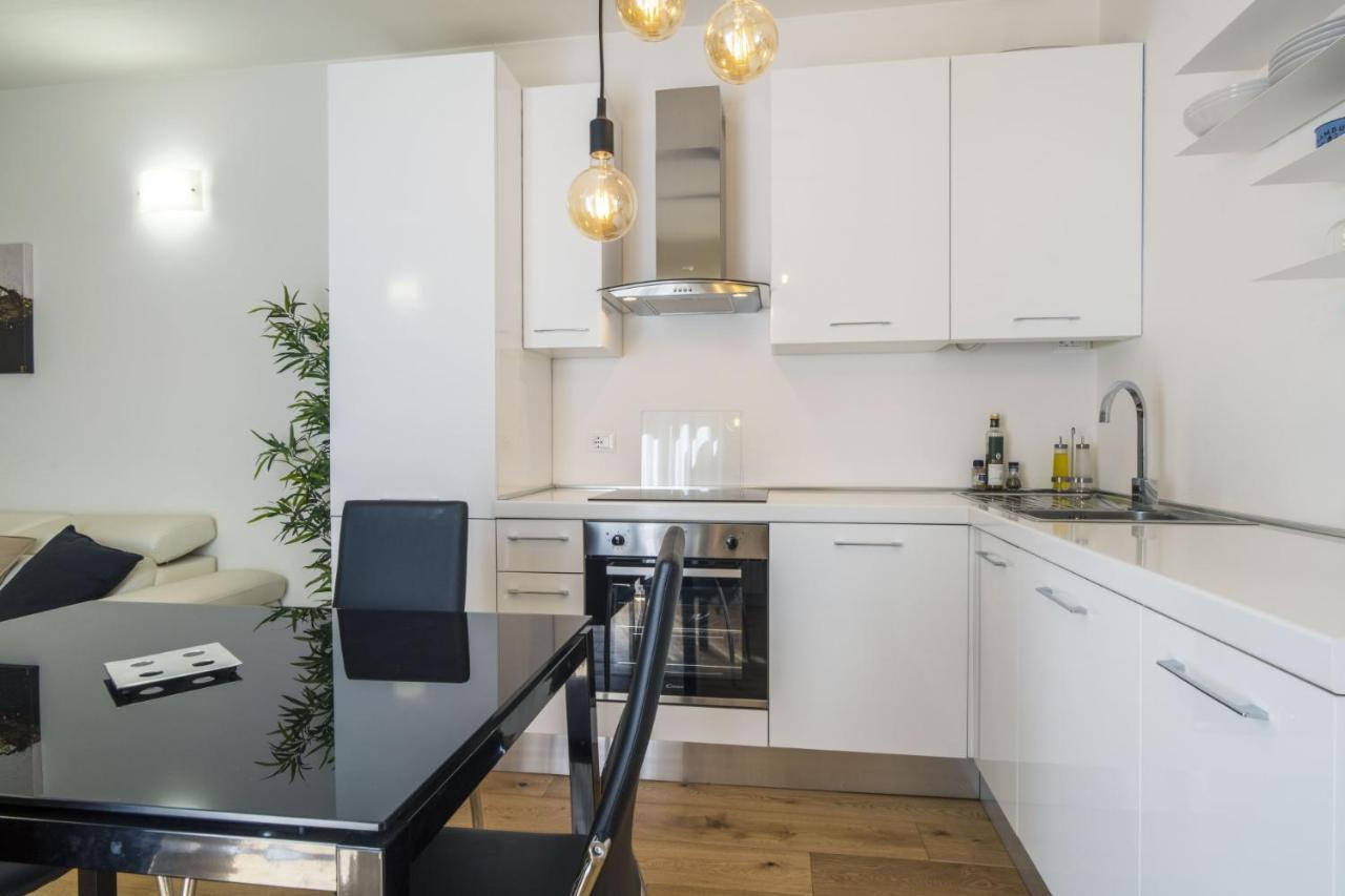 Easylife - Elegante Dimora A Due Minuti Dal Duomo Apartamento Milán