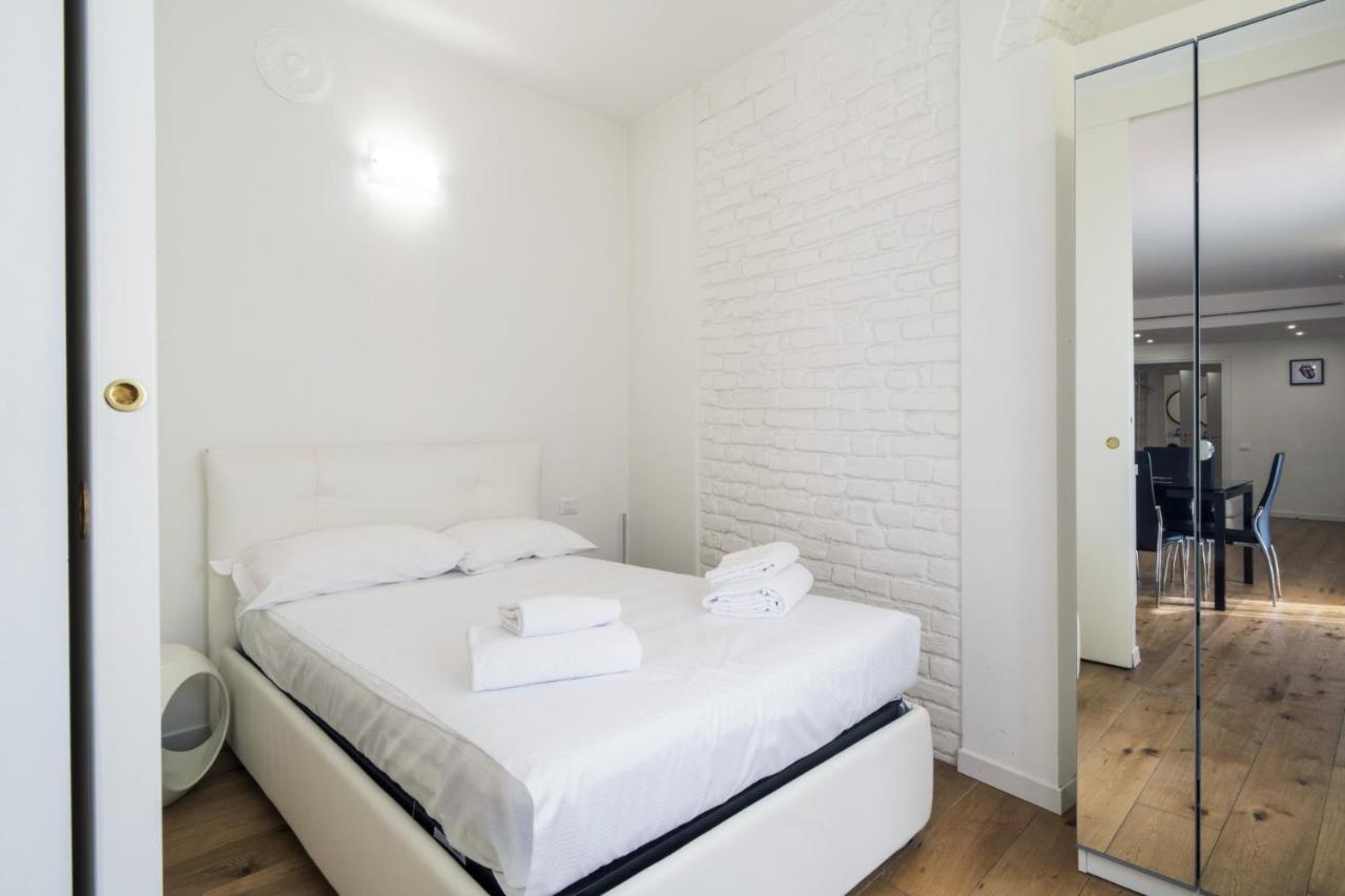 Easylife - Elegante Dimora A Due Minuti Dal Duomo Apartamento Milán